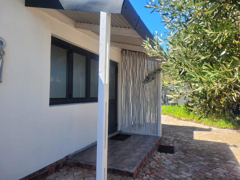 4 Bedroom Property for Sale in Kleinbaai Western Cape